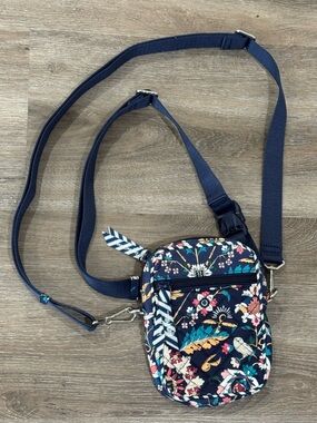 Vera Bradley Convertible Small Crossbody (Home to Hogwarts)